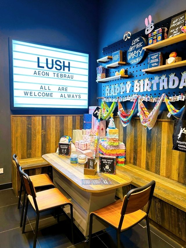 Lush Popular Bath Bombs at Aeon Tebrau