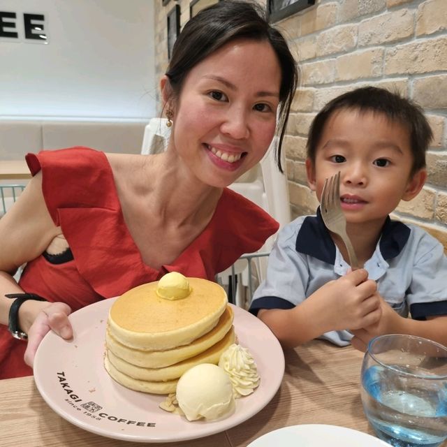 Jiggly Pancakes At Takagi Coffee