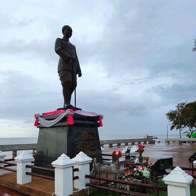 👍🏻Saen Suk Lampam Beach Monument