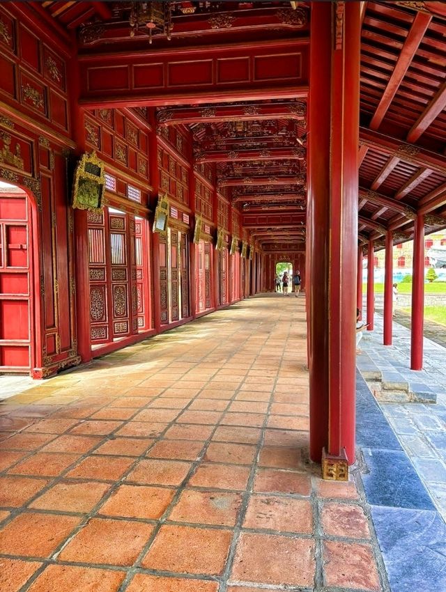 Hue Historic Citadel, an impressive UNESCO World Heritage Site tour