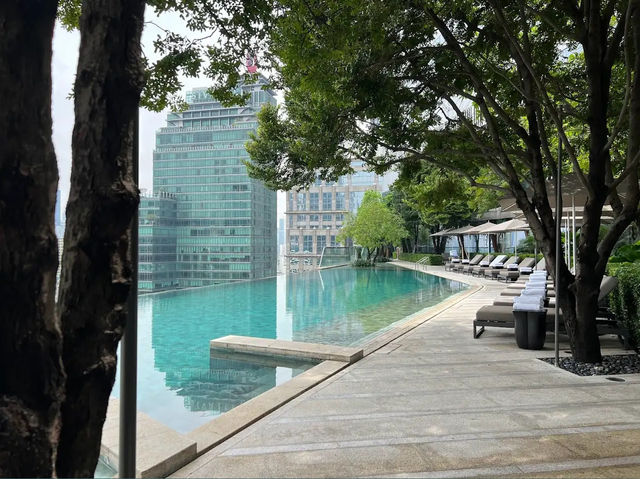 Infinity Pool @Park Hyatt Bangkok