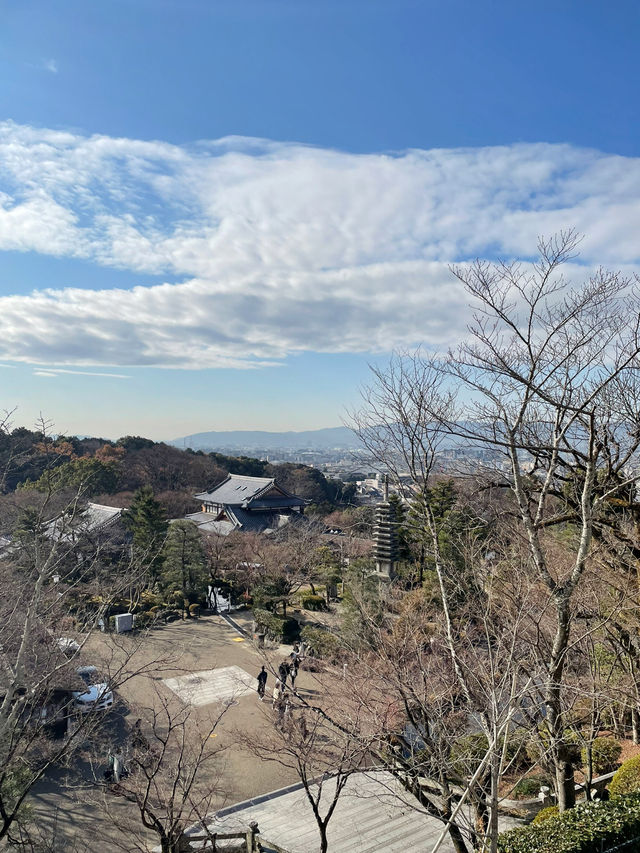 A Walk Through Time: Discovering Kiyomizudera’s Timeless Beauty