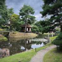 薬草で知られる美しい庭園