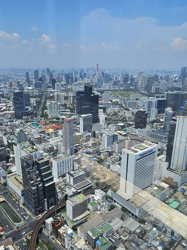 Mahanakhon Skywalk 