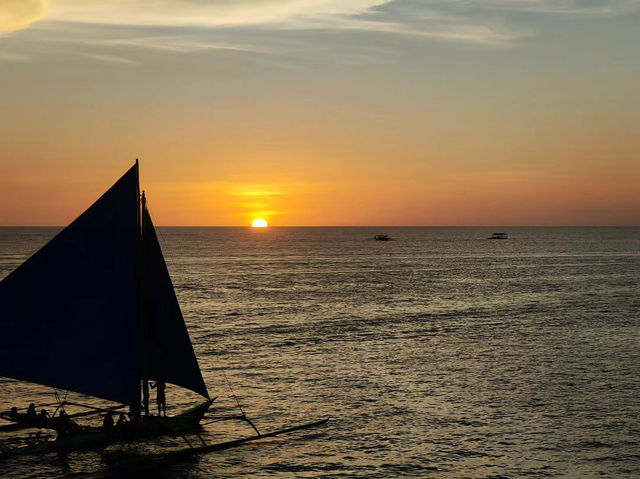 Boracay’s Sunset Spectacle