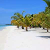 Dream Vacation at Four Seasons Kuda Huraa 