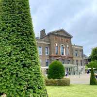 Cycling with a View: Kensington Palace Experience