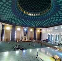 Surabaya's Spiritual Jewel: Al-Akbar Mosque