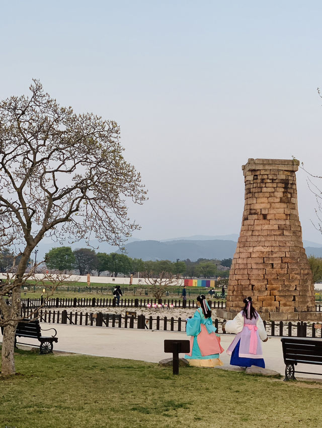 Cheomseongdae: Where History Meets the Magic of Spring Sunset