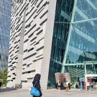 WALKING THROUGH GUANGZHOU LIBRARY