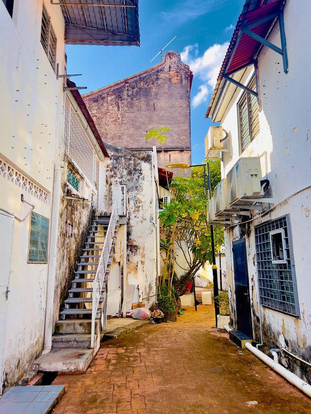 Take A Look At The Beauty Of Melaka Street Art 🖼️🇲🇾