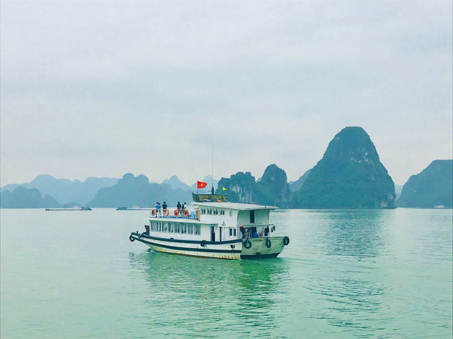 A stunning natural wonder in northern Vietnam 🇻🇳 