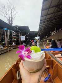 Drifting Through Bangkok’s Floating Markets: A Vibrant Experience