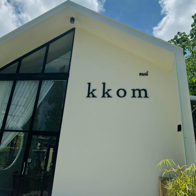 Kkom Cafe Bistro 