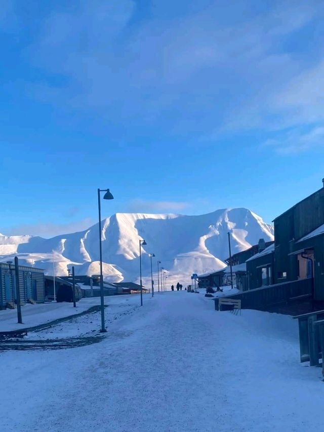 จุดรอชมแสงเหนือสุดฮิต เกาะ Svalbard 