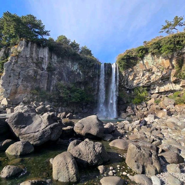 Jeongbang Waterfall