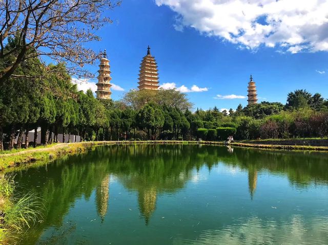 崇聖寺|三塔倒影公園。