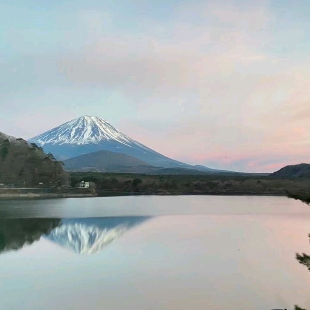 夕陽時刻，逆富士絕景。