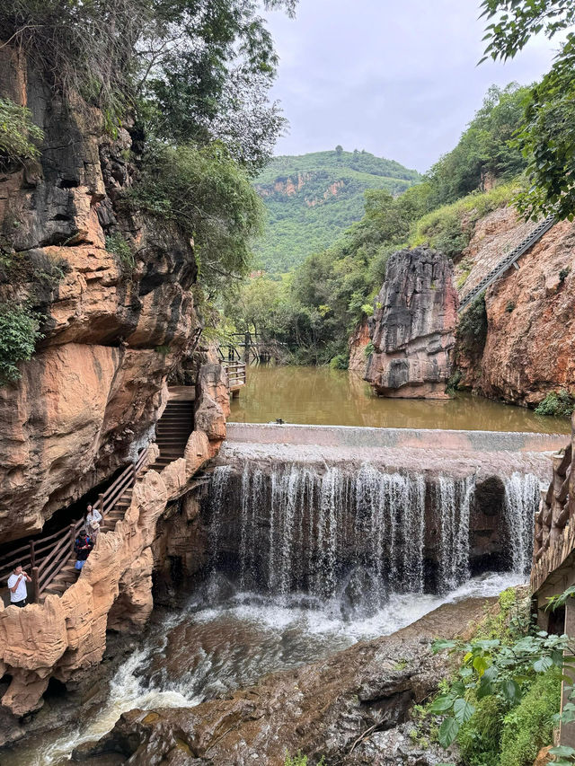 昆明九鄉旅遊區。