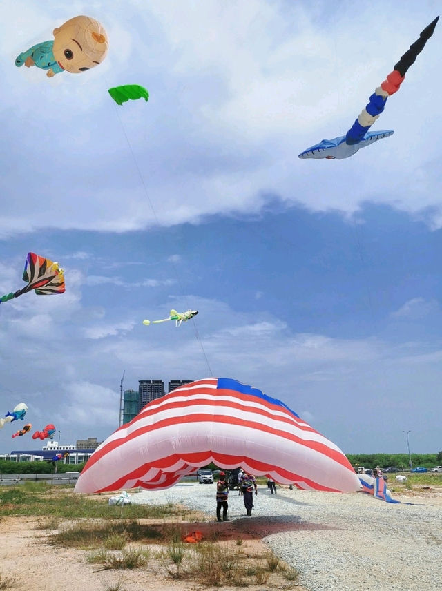 Gaint Kite Festival in Malaysia Day