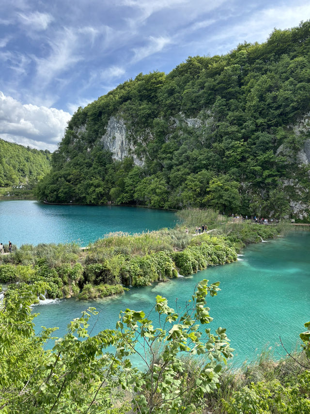 世界上最美的湖泊之一—十六湖國家公園🤍