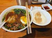 A nice and comforting beef noodles soup at Gwanghwamun