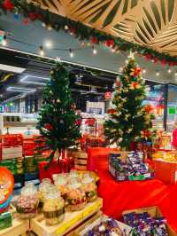 A Festive Stroll Through Jaya Grocer – Christmas Cheer Everywhere!