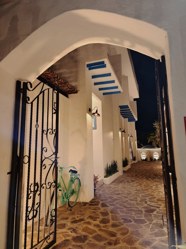 Ipoh Santorini Hideaway Hotel: A Slice of Greece in Ipoh