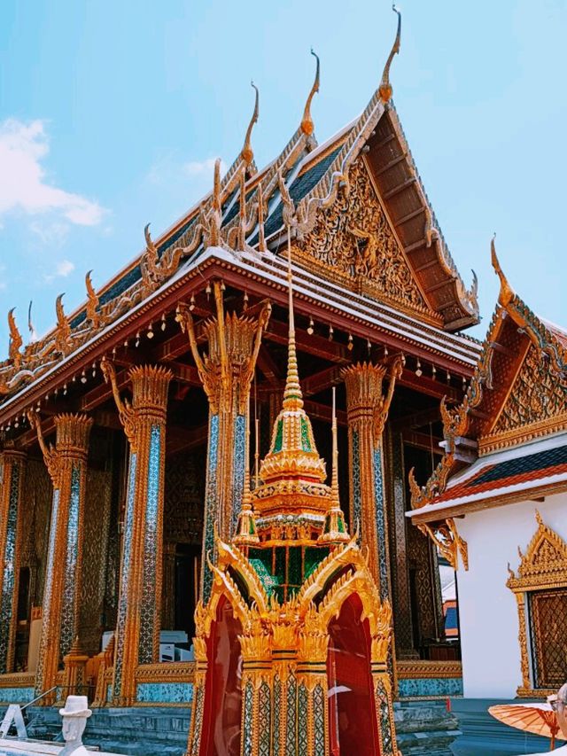 Magic of The Colours: Grand Palace Charm and Pride, Bangkok