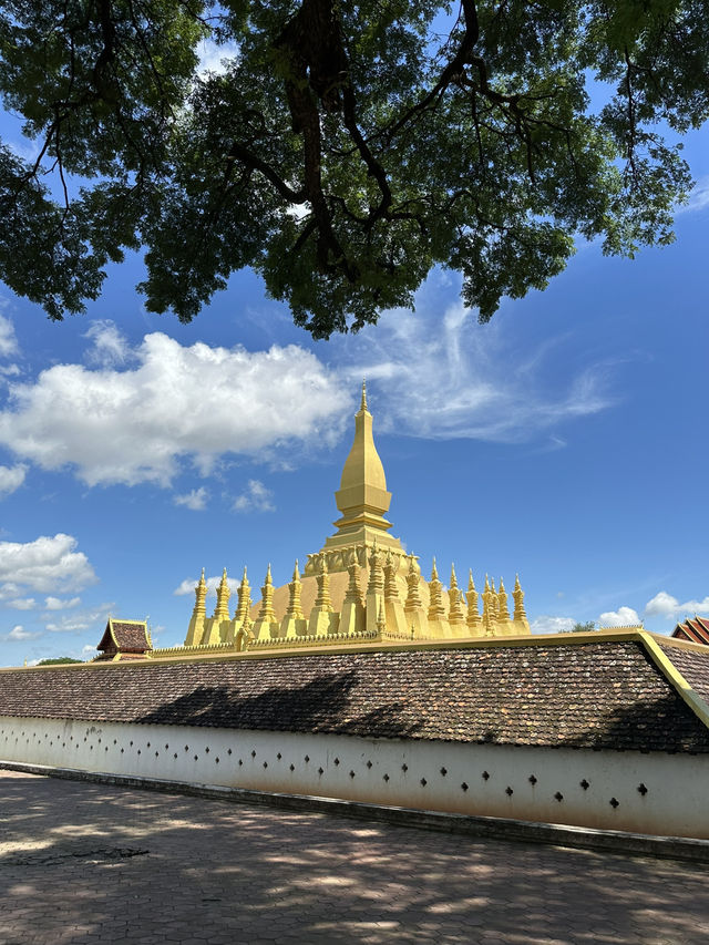 PHA THAT LUANG - VIENTIANE, LAOS