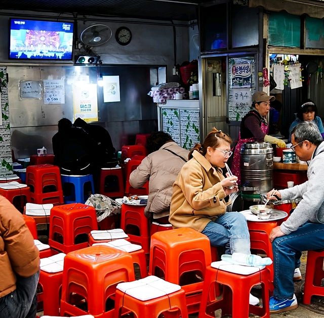 韓國大邱_대구 서문시장 西門商場_紅板凳傳統味刀削麵