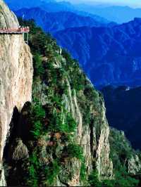 Luoyang Laojun Mountain: A Sacred Journey into Nature and Taoist Heritage