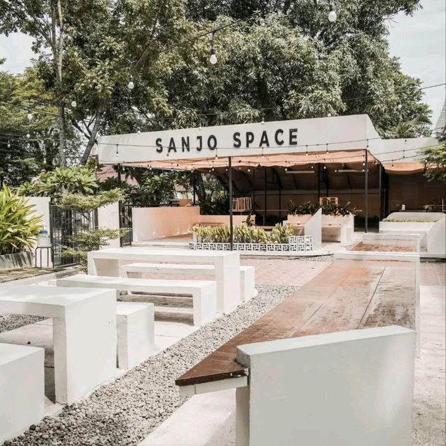 Sanjo Space