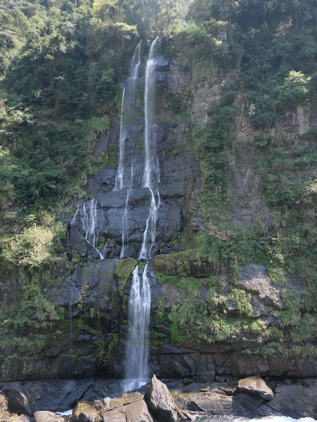 Wulai Falls สัมผัสความงามของธรรมชาติ เดินทางง่าย ใกล้ไทเป⛰️🌳