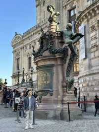 Me in Paris alone with my tripod