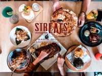 Streats Bar & Bistro ร้านสุดชิลใจกลางย่านข้าวสาร