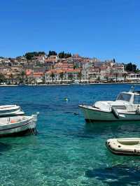 Hvar Beach is a soothing and therapeutic♥️