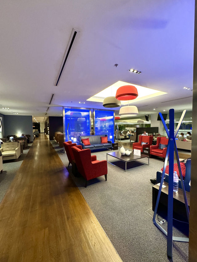 シンガポール　シンガポール観光　British Airways Loungeは洗練されたラウンジだった！