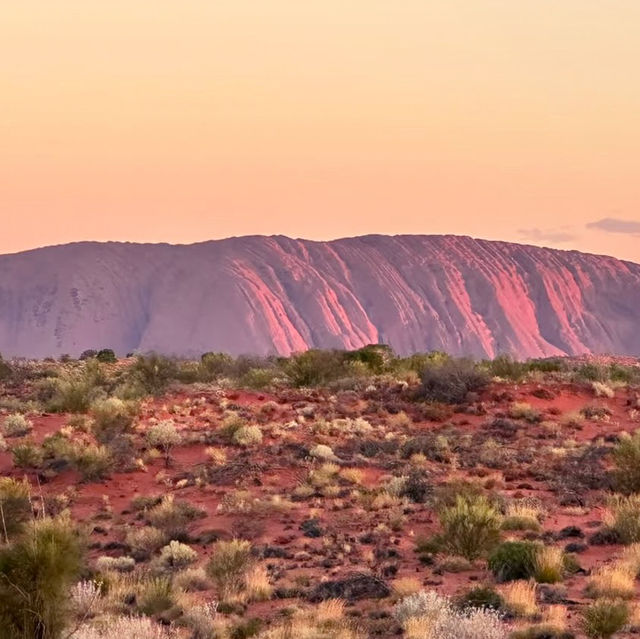 Majestic and Timeless: My Awe-Inspiring Visit to Uluru!