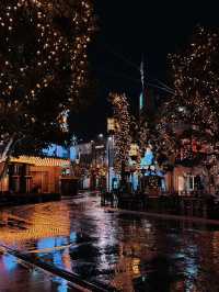 Glendale Glistens: A Christmas Wonderland in the Heart of California