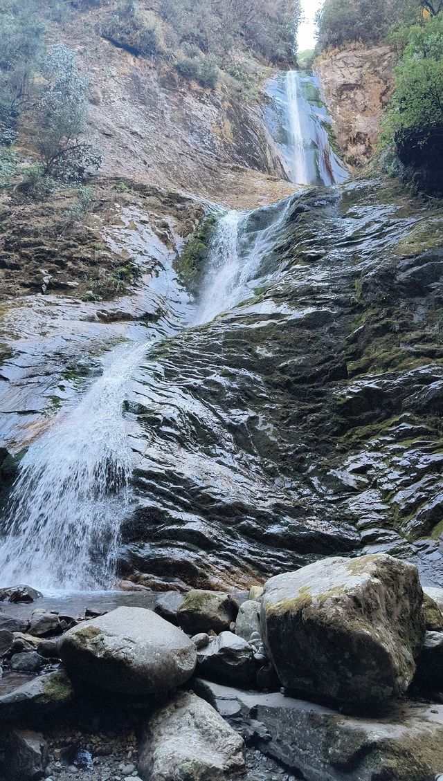 高黎貢山五道溪行山