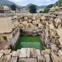 “Symmetry in Stone: Discovering the Enchanting Amer Stepwell”