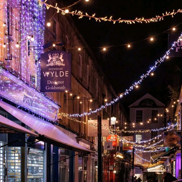 Bath’s Christmas Decorations: A Festive Wonderland in Somerset