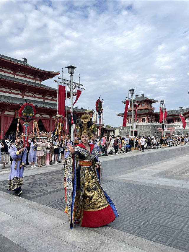 華藝兄弟電影世界｜穿越銀幕的詩意之旅