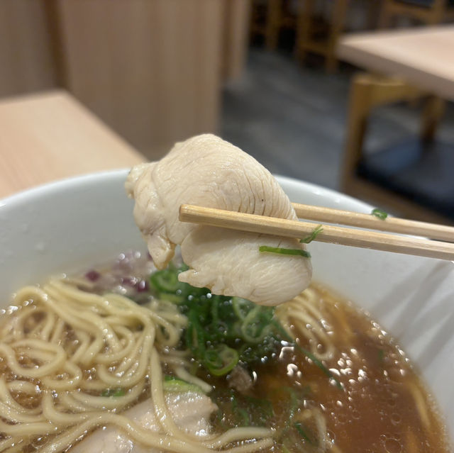 【食べ歩き】神奈川 日吉 「貝麺 あおみ」 女性に嬉しい新ジャンルの貝出汁ラーメン