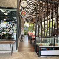 ร้านทิวทัศน์ไฮเวย์