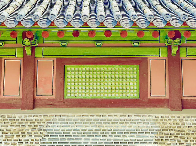 The oldest Confucian royal shrine in Korea🇰🇷👫👫