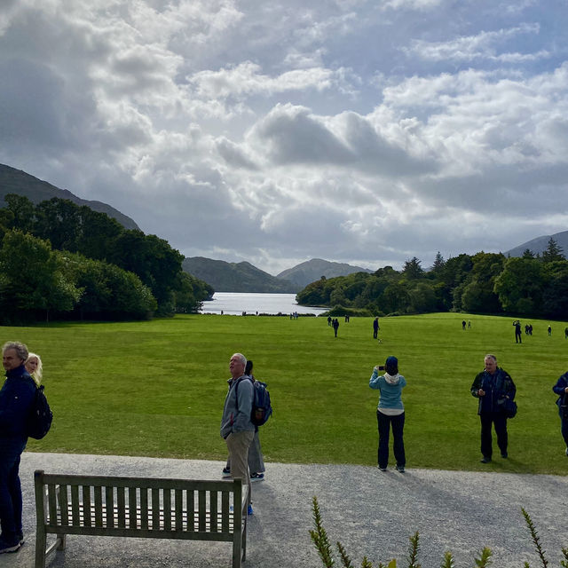 A Picturesque Walk Around Muckross Lake 🌲