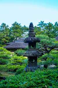 秋韻松風｜漫步栗林公園的紅葉下