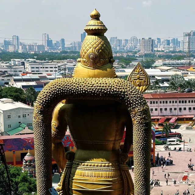 Batu Caves: A Stairway to Spiritual Splendor in Malaysia